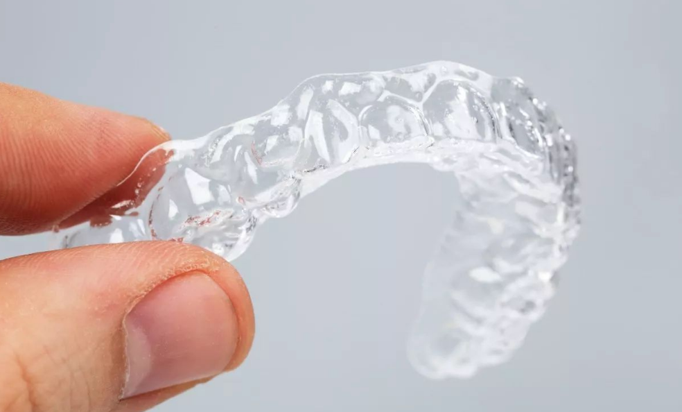 How to care for oral health during orthodontic treatment?